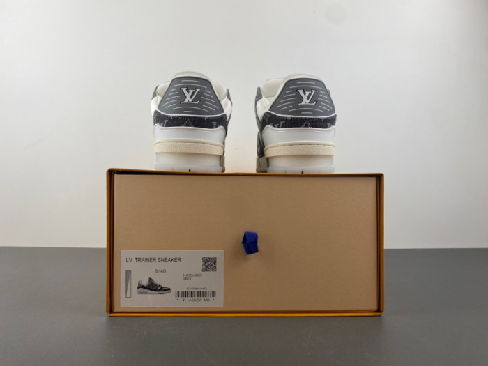 LV snekaers L0000597