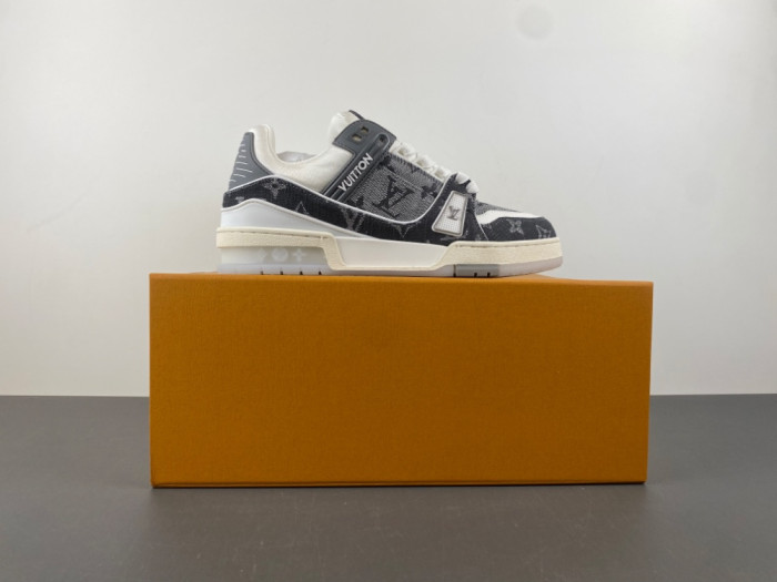 LV snekaers L0000597