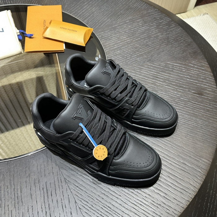 LV snekaers L0000489