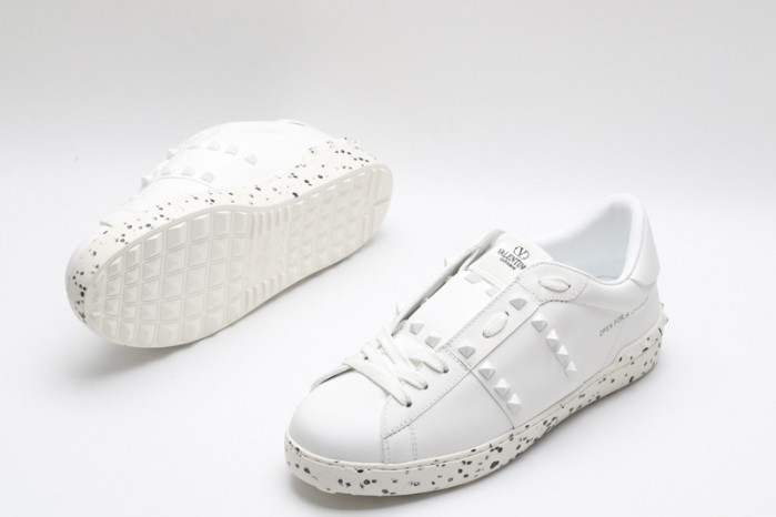 Va1e*ntin0 sneakers vt043