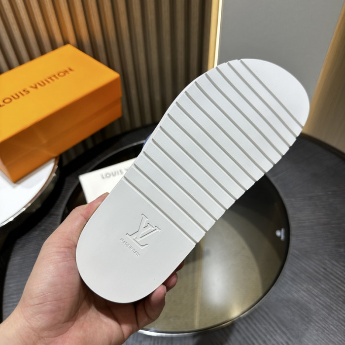 L&V sandal 198