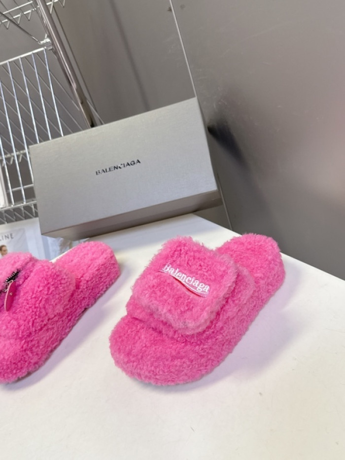 Balenciag* Sandal BS88