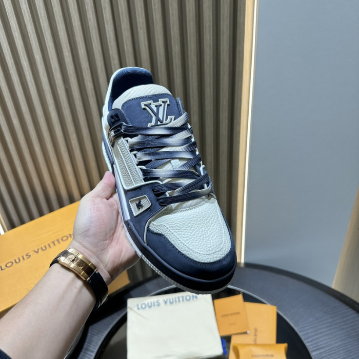 LV snekaers L0000491