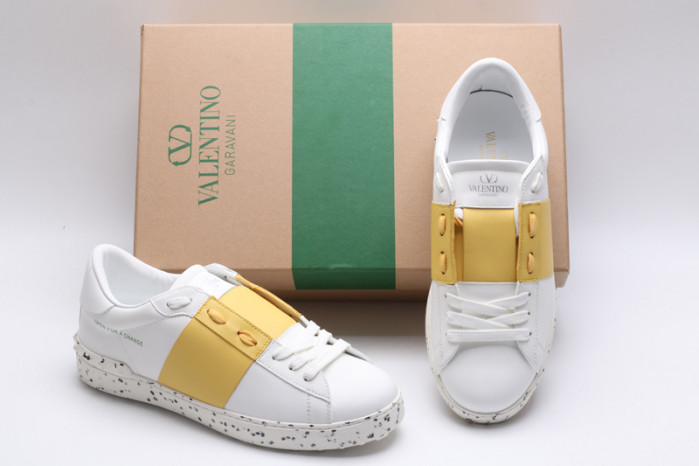 Va1e*ntin0 sneakers vt044