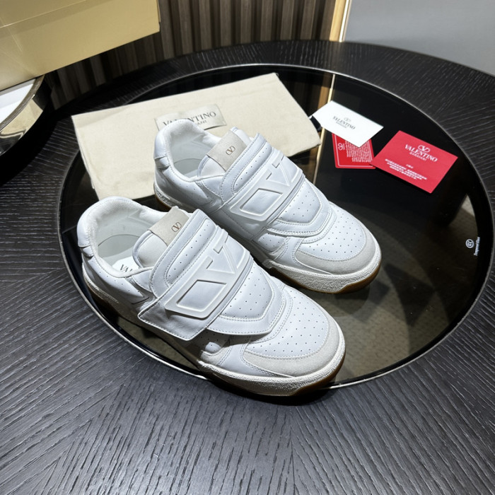 Va1e*ntin0 sneakers vt049