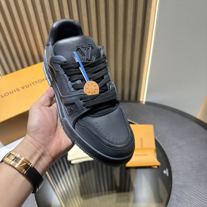 LV snekaers L0000493
