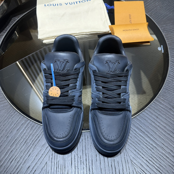 LV snekaers L0000493