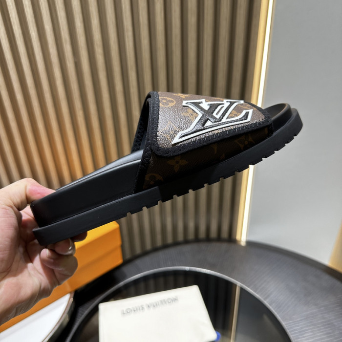 L&V sandal 173