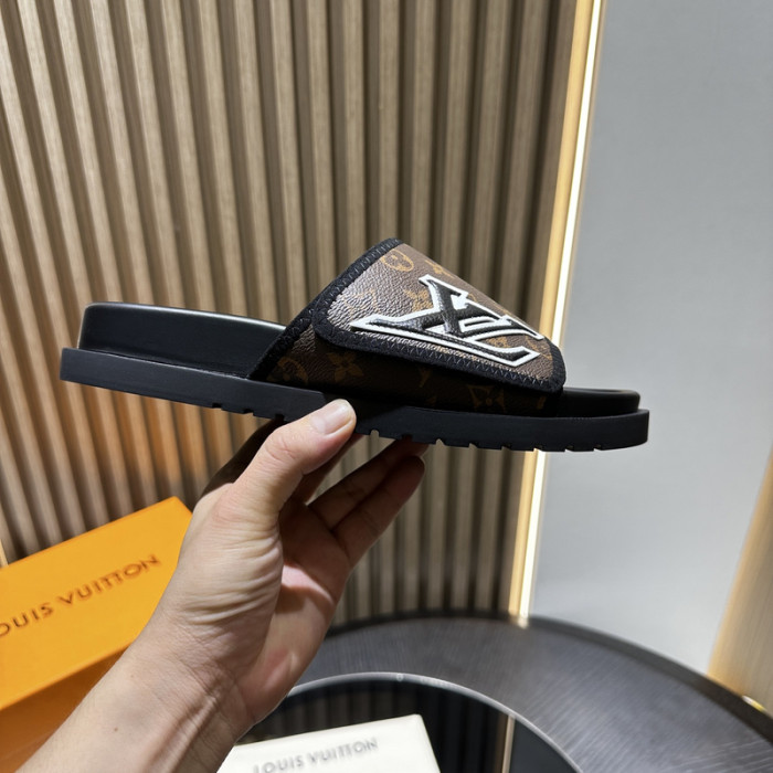 L&V sandal 173