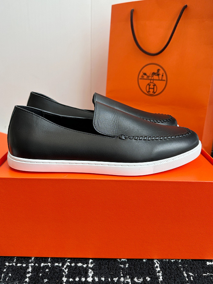 H**me5 loafers hm068