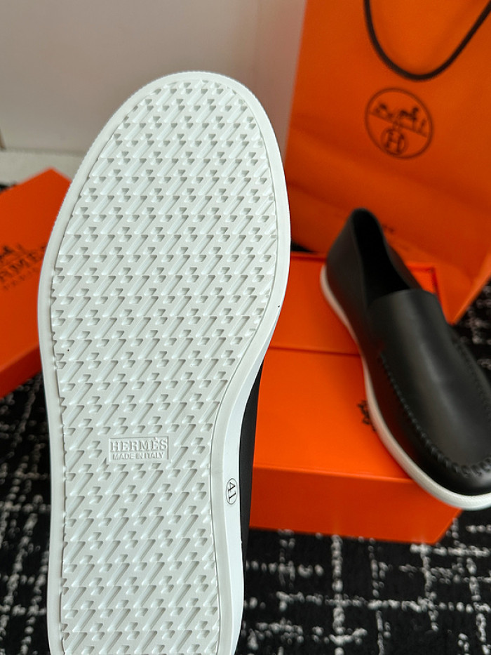 H**me5 loafers hm068
