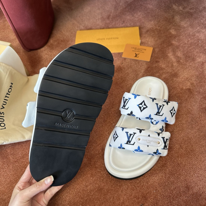 L&V sandal 138
