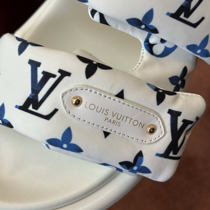 L&V sandal 138