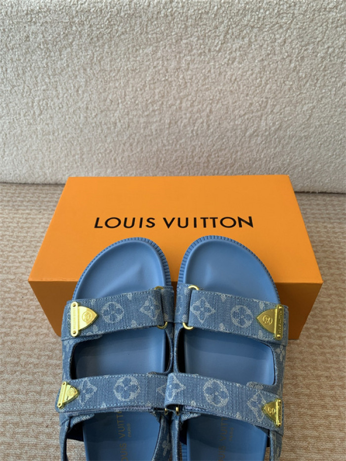 L&V sandal 201