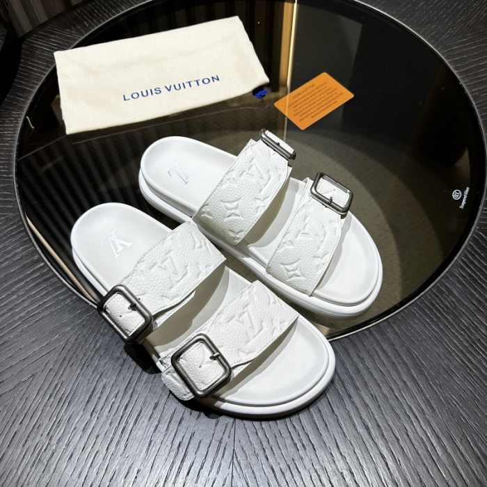 L&V sandal 217