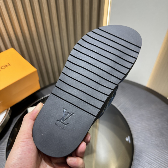 L&V sandal 153