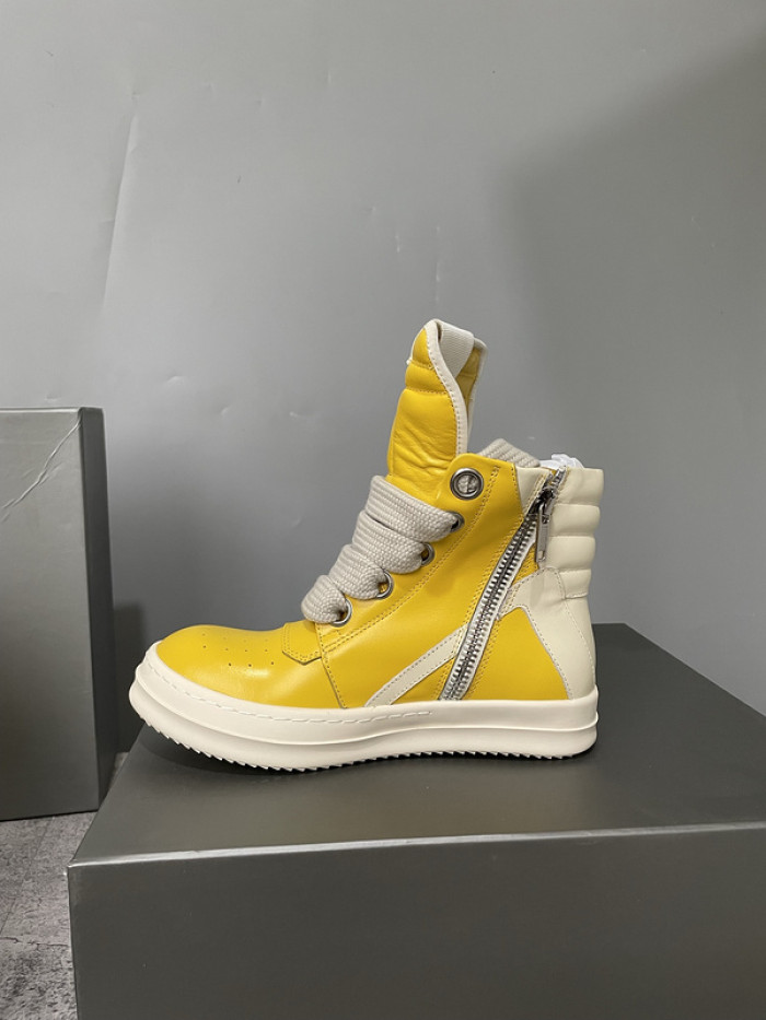 Rick Owe* R0000288