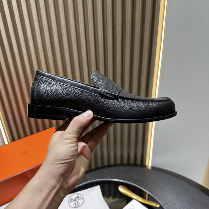 H**me5 loafers hm055