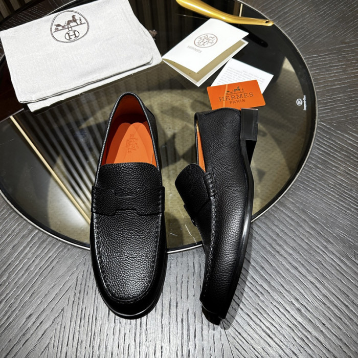 H**me5 loafers hm055