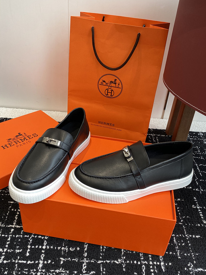 H**me5 loafers hm064