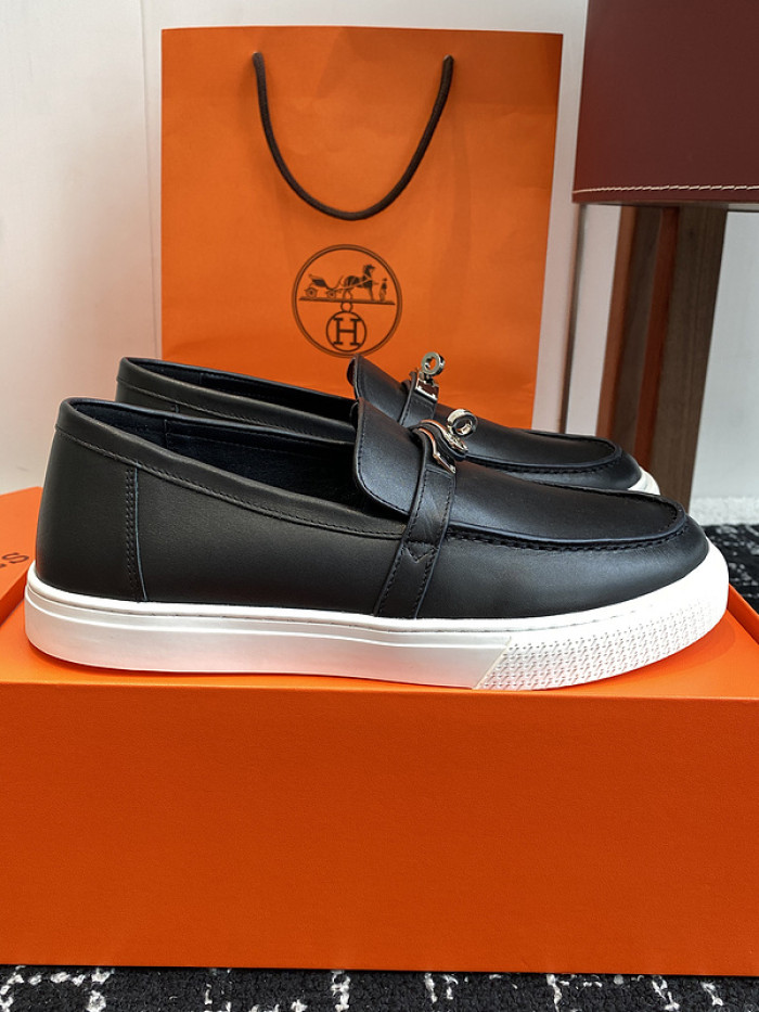 H**me5 loafers hm064