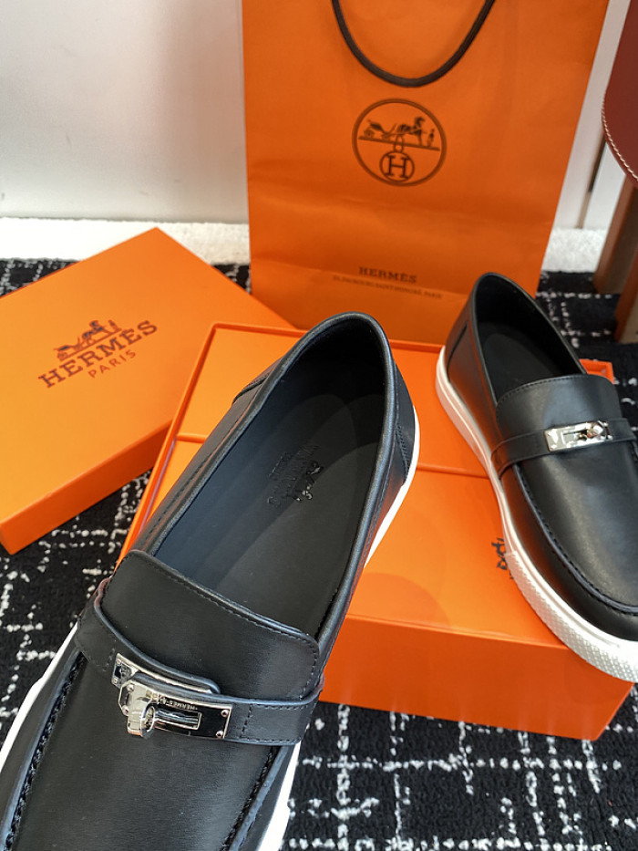 H**me5 loafers hm064