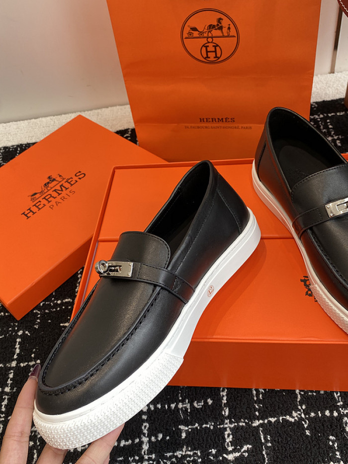 H**me5 loafers hm064