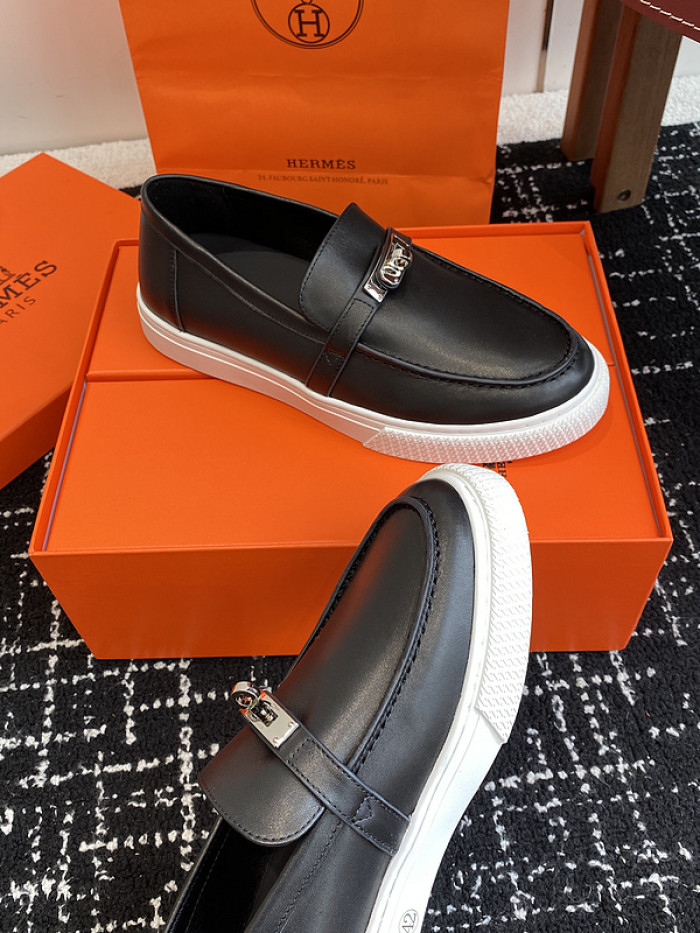 H**me5 loafers hm064