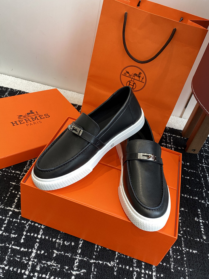 H**me5 loafers hm064