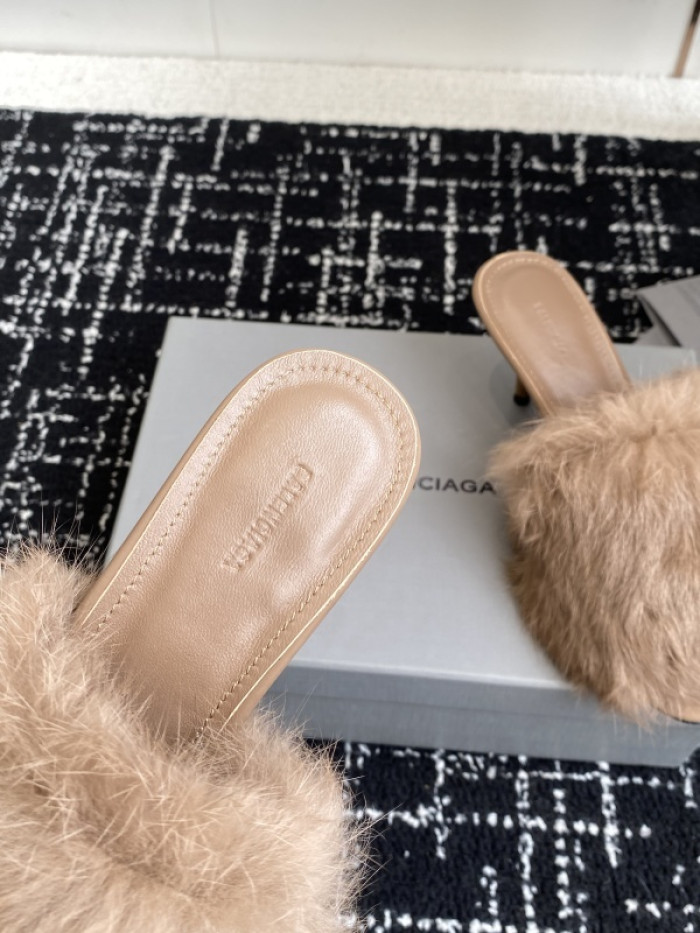 Balenciag* Sandal BS98