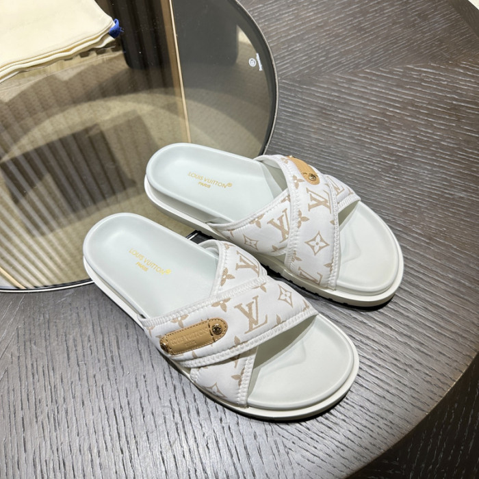 L&V sandal 157