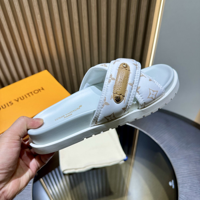 L&V sandal 157