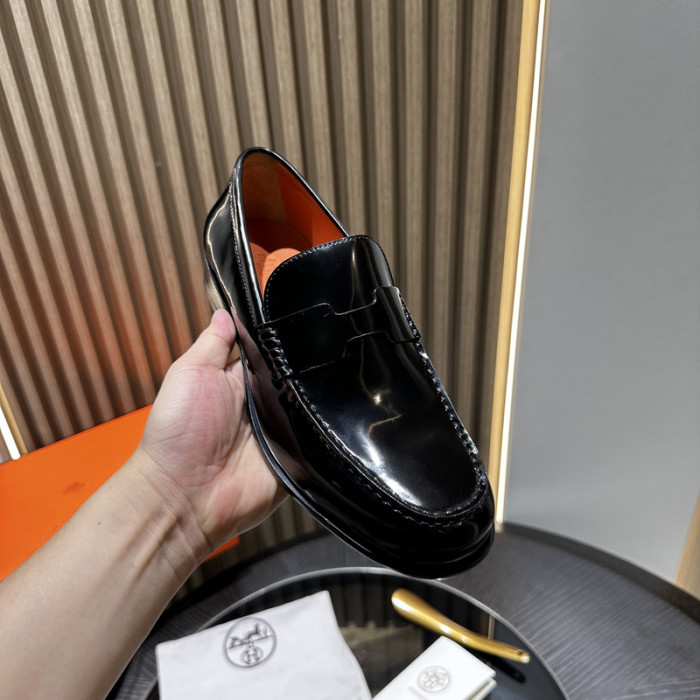 H**me5 loafers hm057