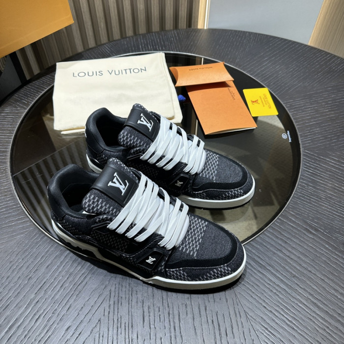 LV snekaers L0000438