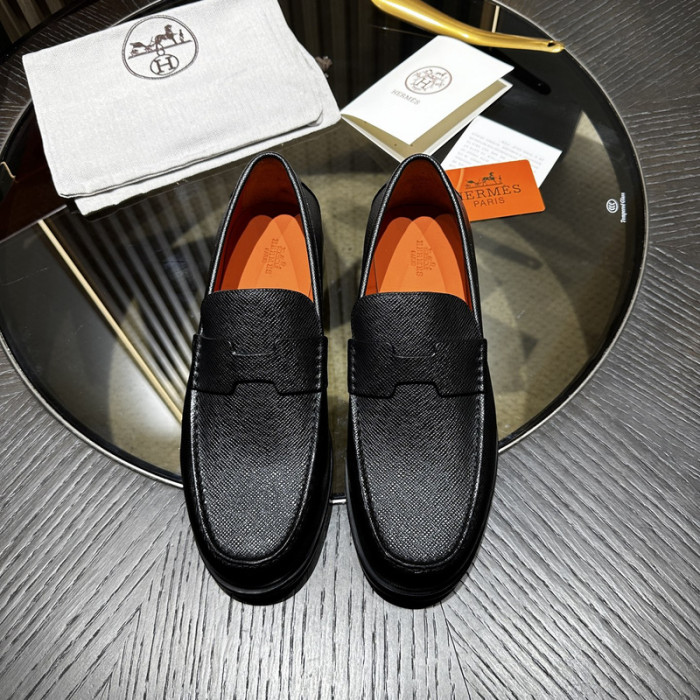 H**me5 loafers hm056