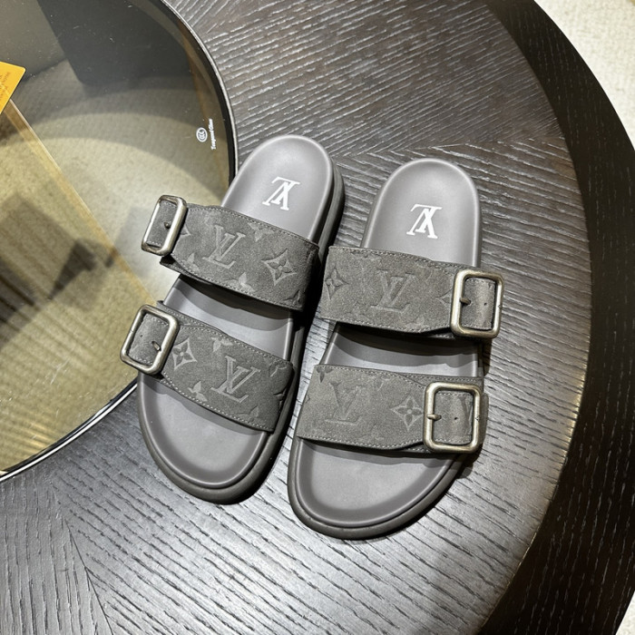 L&V sandal 220