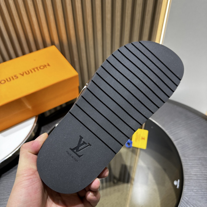 L&V sandal 161