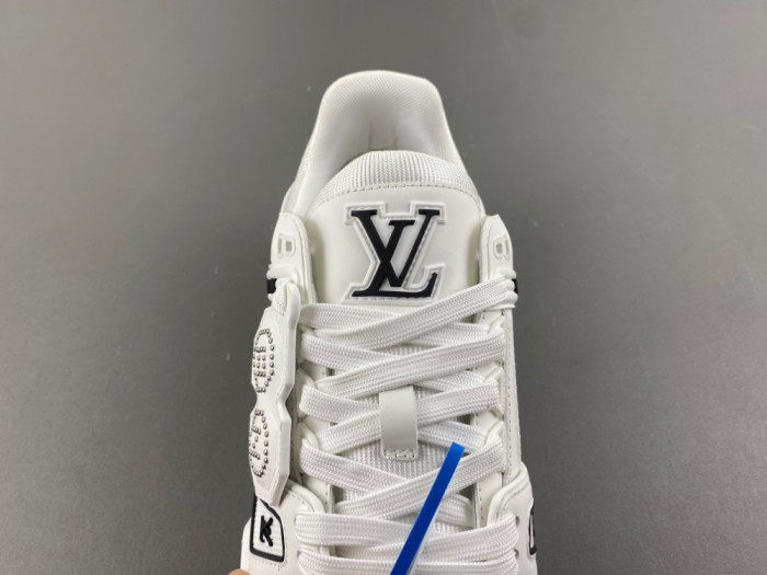 LV snekaers L0000629