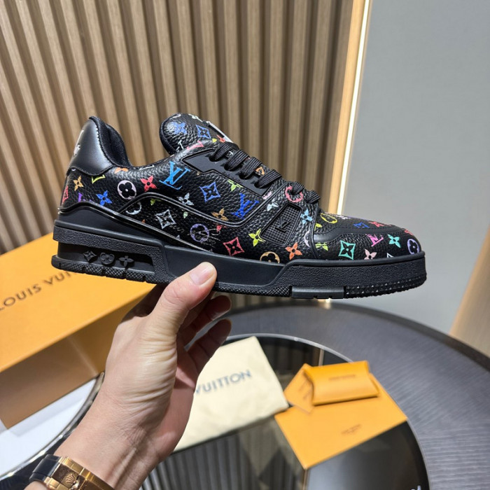 LV snekaers L0000497