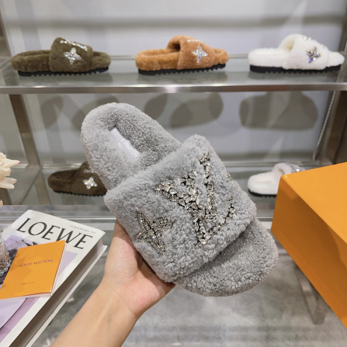 L&V sandal 102