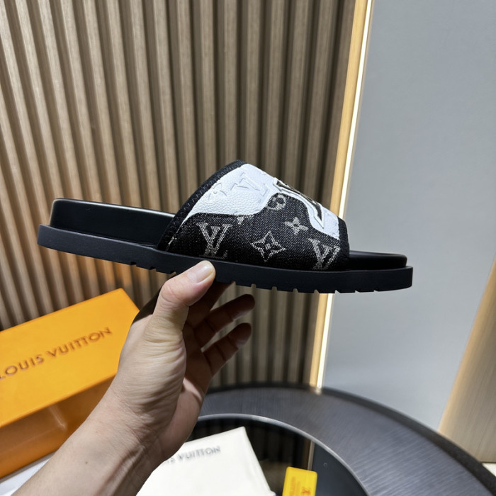 L&V sandal 169