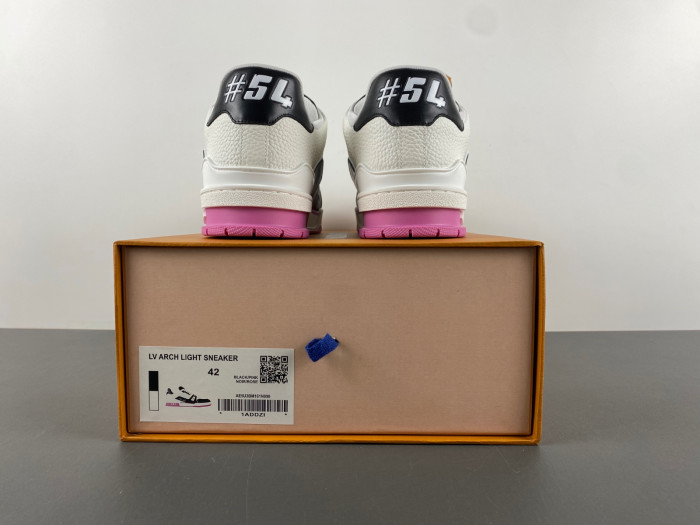 LV snekaers L0000536