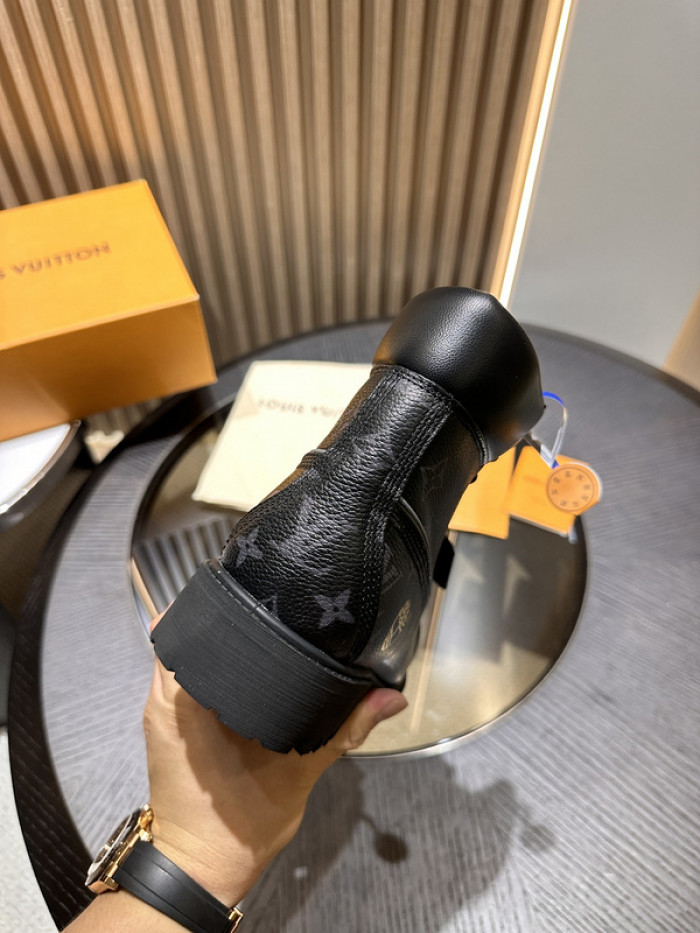 LV Boots L0000370