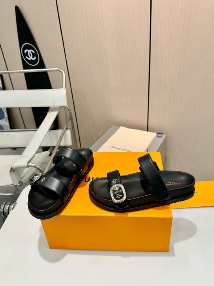 L&V sandal 183