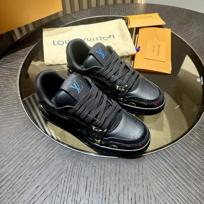 LV snekaers L0000522