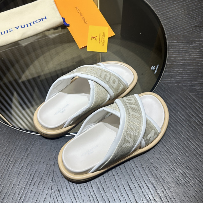 L&V sandal 122