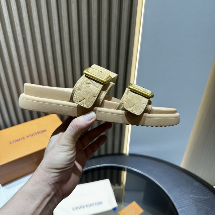 L&V sandal 218