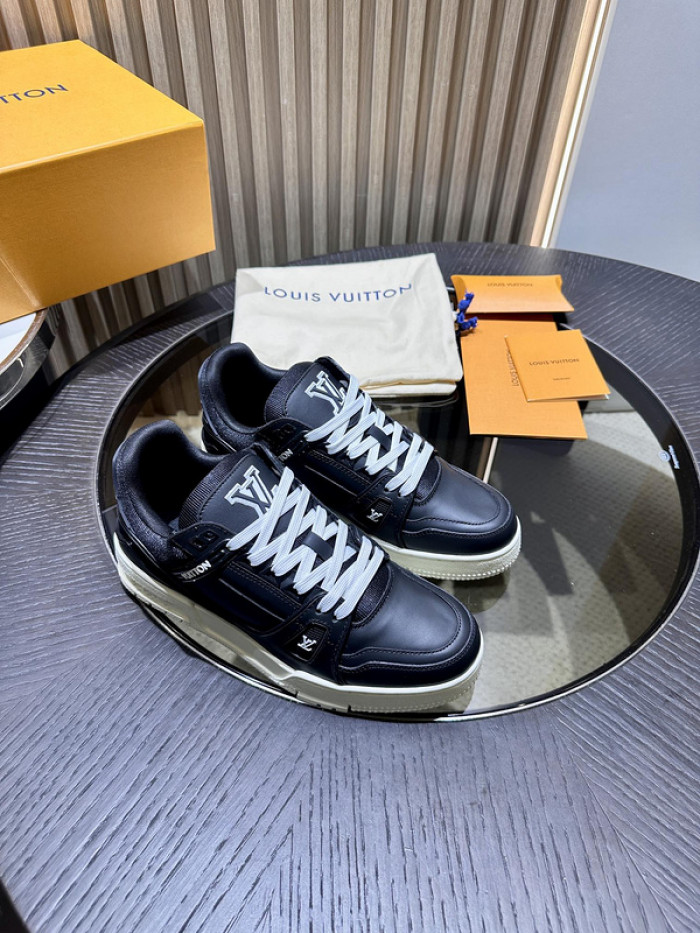 LV snekaers L0000396