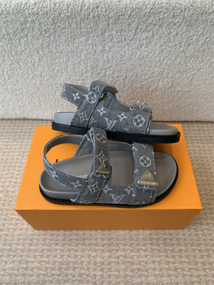 L&V sandal 202